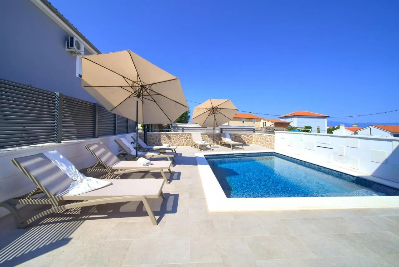 Villa Quarnaro With Heated Pool Omisalj 0*,  Croatia