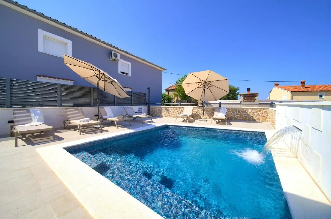 Holiday home Villa Quarnaro With Heated Pool Omisalj