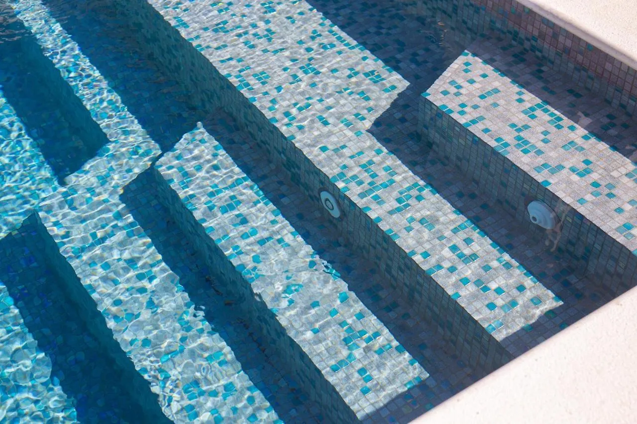 Villa Quarnaro With Heated Pool Omisalj 0*,